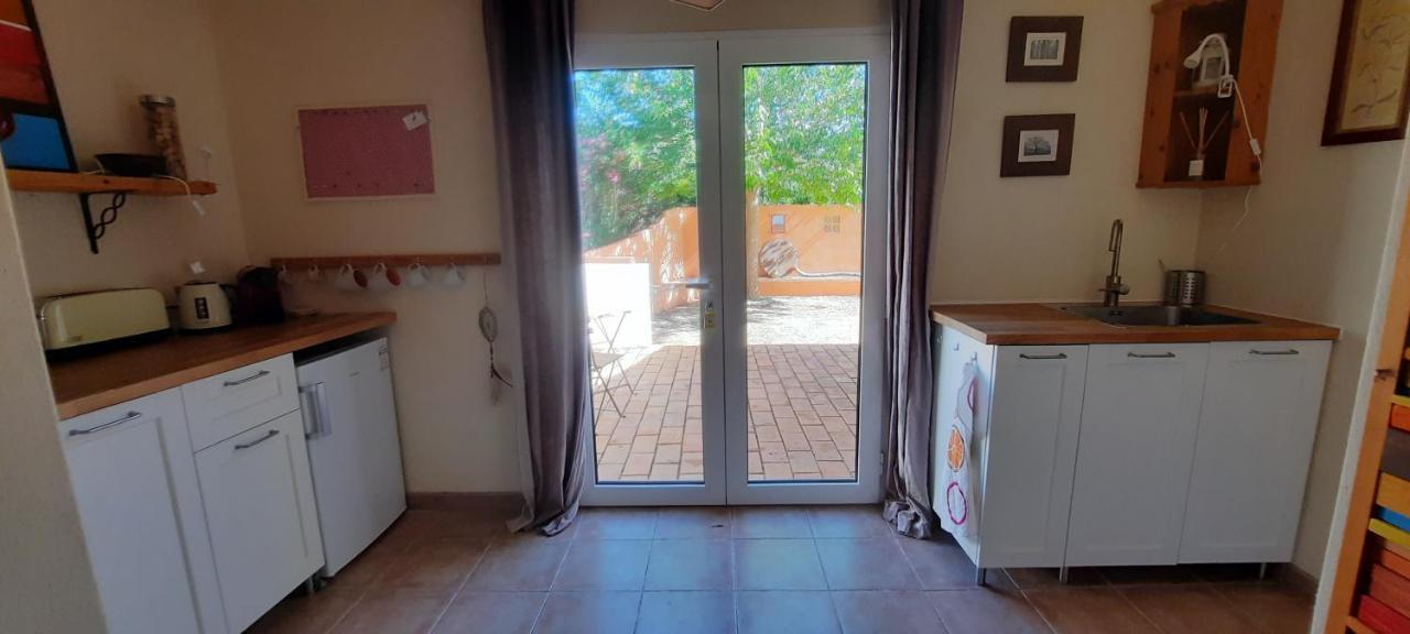 Rural Peace In The Algarve - Private Room With Kitchenette And Bathroom Aldeia dos Matos المظهر الخارجي الصورة